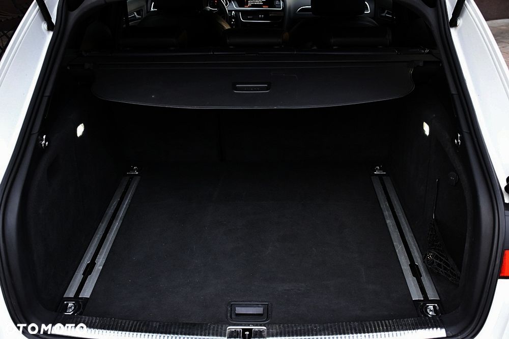Audi A4 Avant 2.0 TDI Quattro S tronic - 13