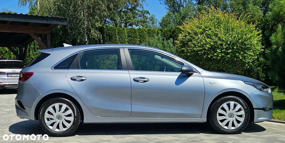 Kia Ceed - 10