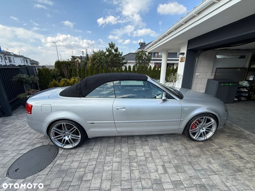 Audi A4 Cabriolet 2.0 TDI DPF multitronic - 2