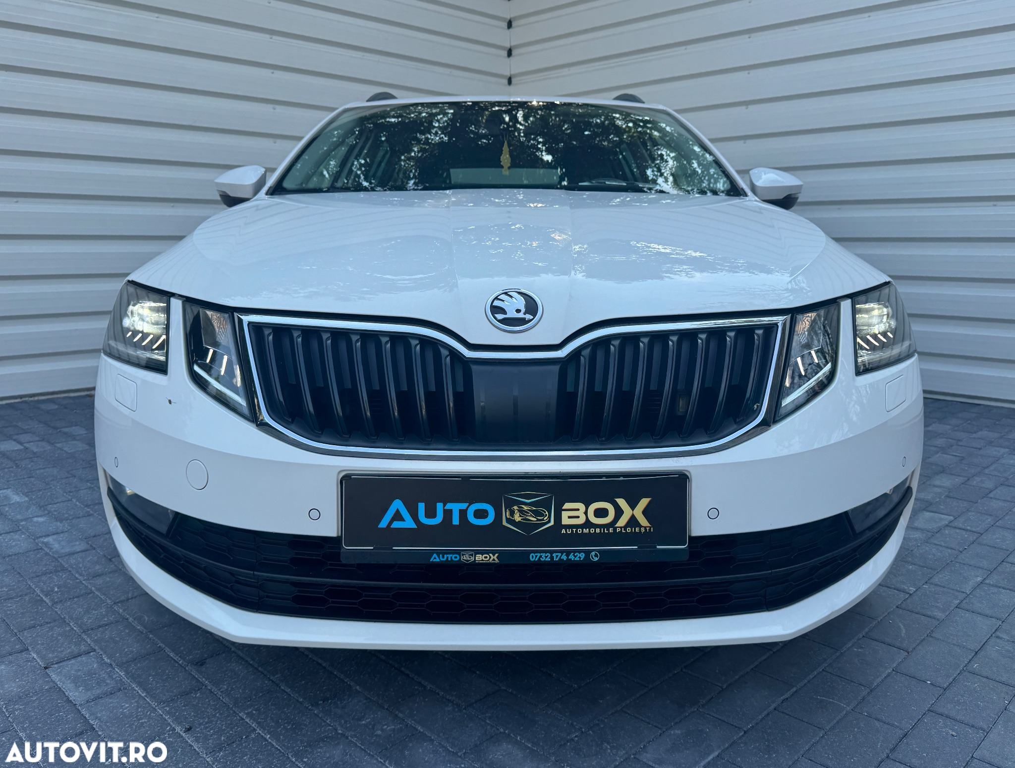 Skoda Octavia - 2