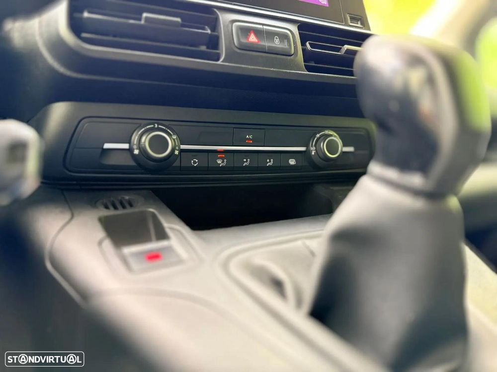Peugeot Partner 1.5 BlueHdi Premium Standard - 16