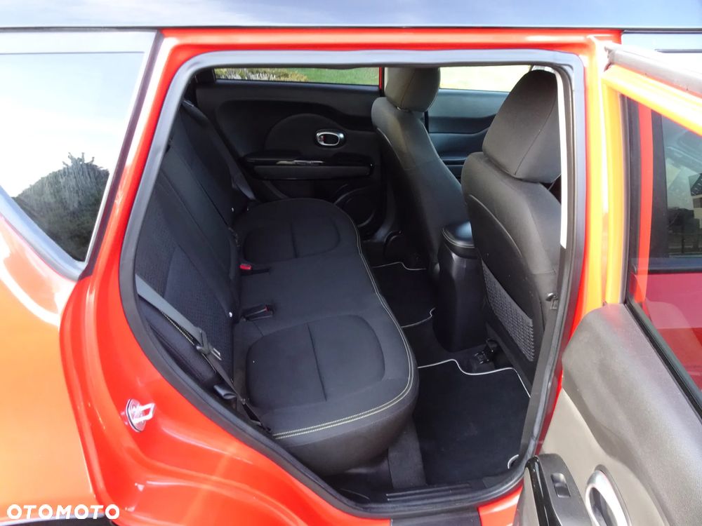 Kia Soul 1.6 CRDI XL - 14