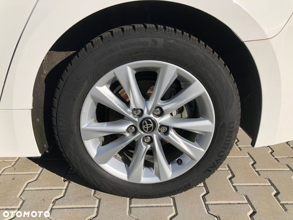 Toyota Corolla 1.8 Hybrid Comfort - 34