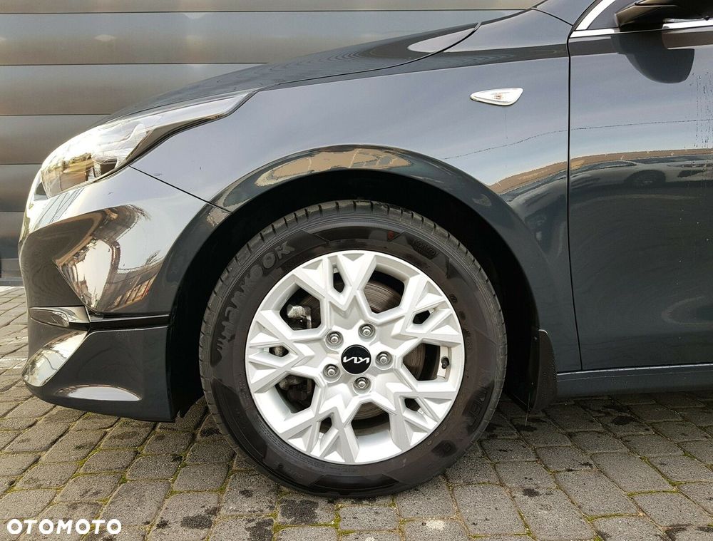 Kia Ceed 1.5 T-GDI M - 8