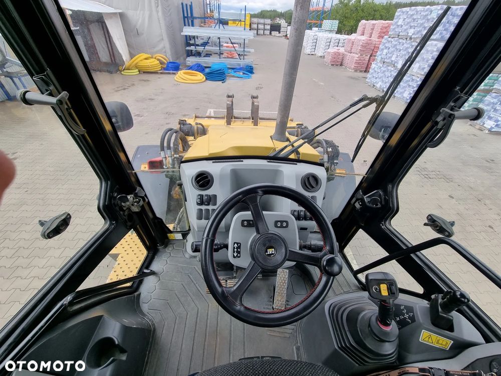 Caterpillar 444 F2 - 4