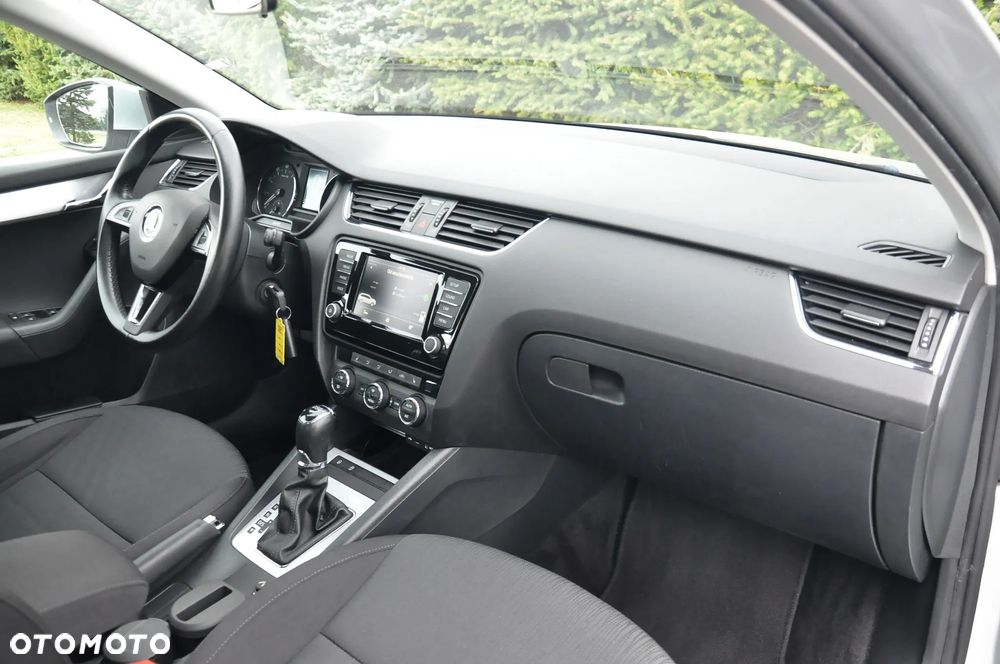 Skoda Octavia 1.8 TSI Style DSG - 27