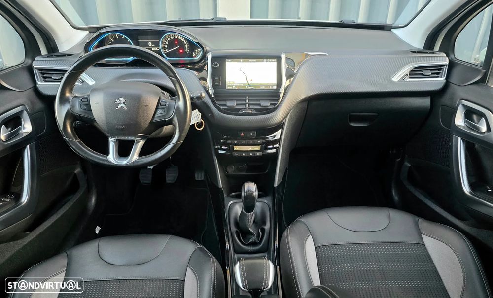 Peugeot 2008 PureTech 82 Allure - 17