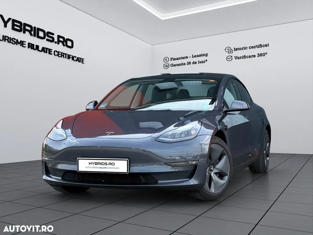 Tesla Model 3 Long Range - 1