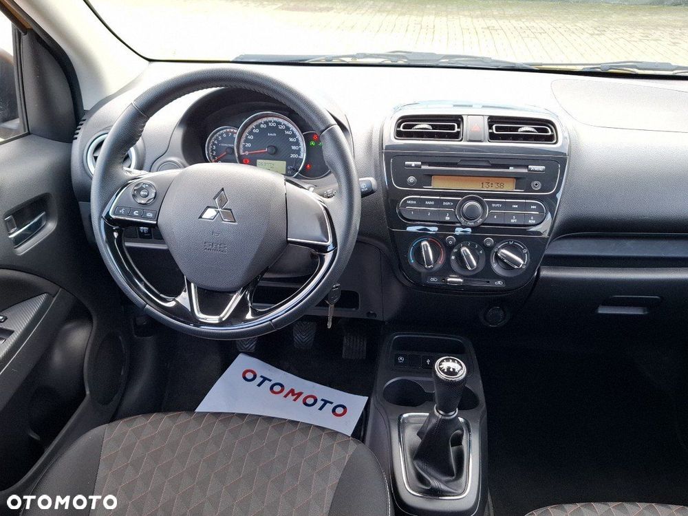 Mitsubishi Space Star 1.2 AS&G Invite - 8