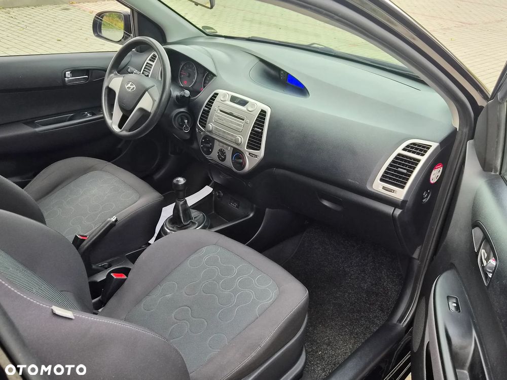 Hyundai i20 - 10