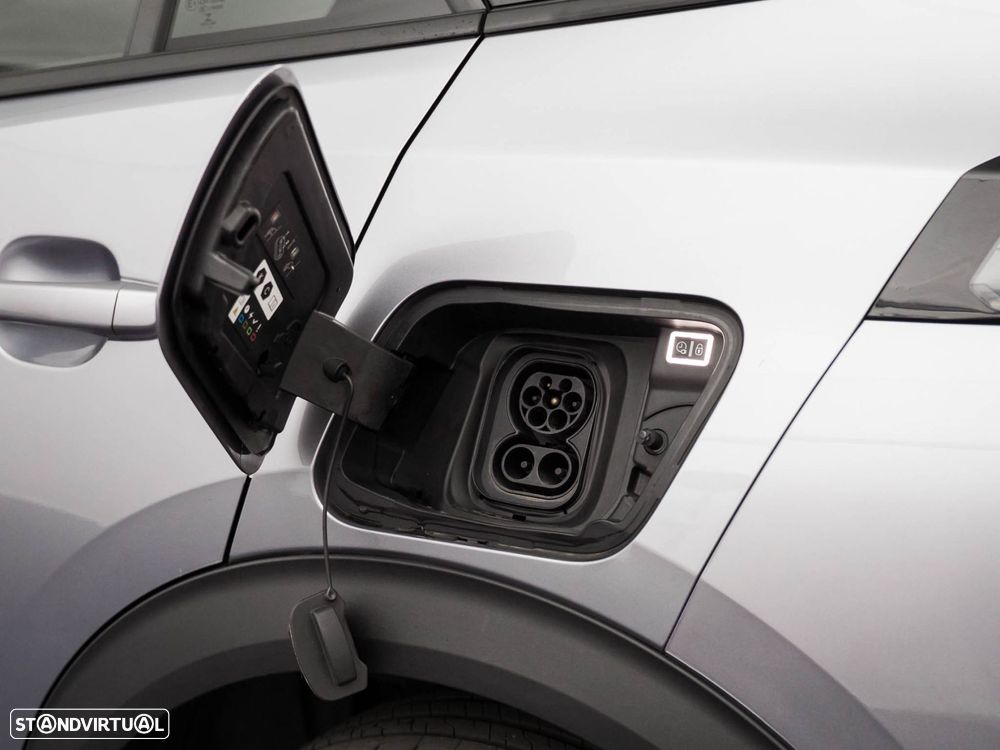 Peugeot e-2008 50 kWh Active Pack - 11