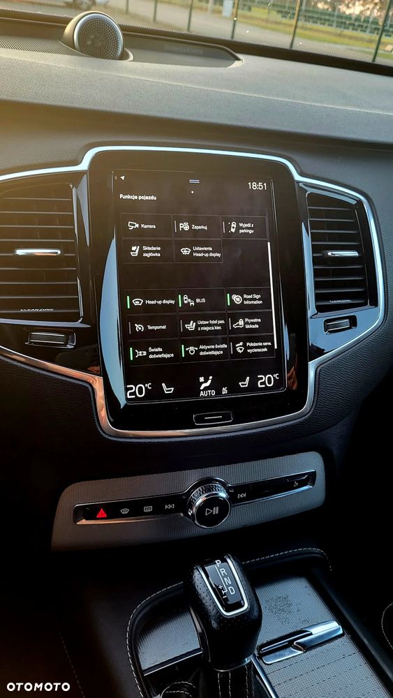 Volvo XC 90 T6 AWD R-Design - 11