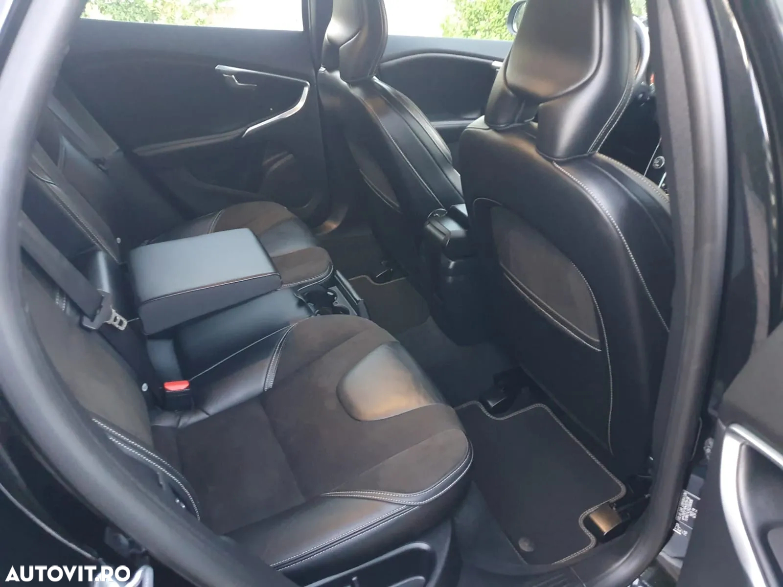 Volvo V40 D4 Rdesign - 12