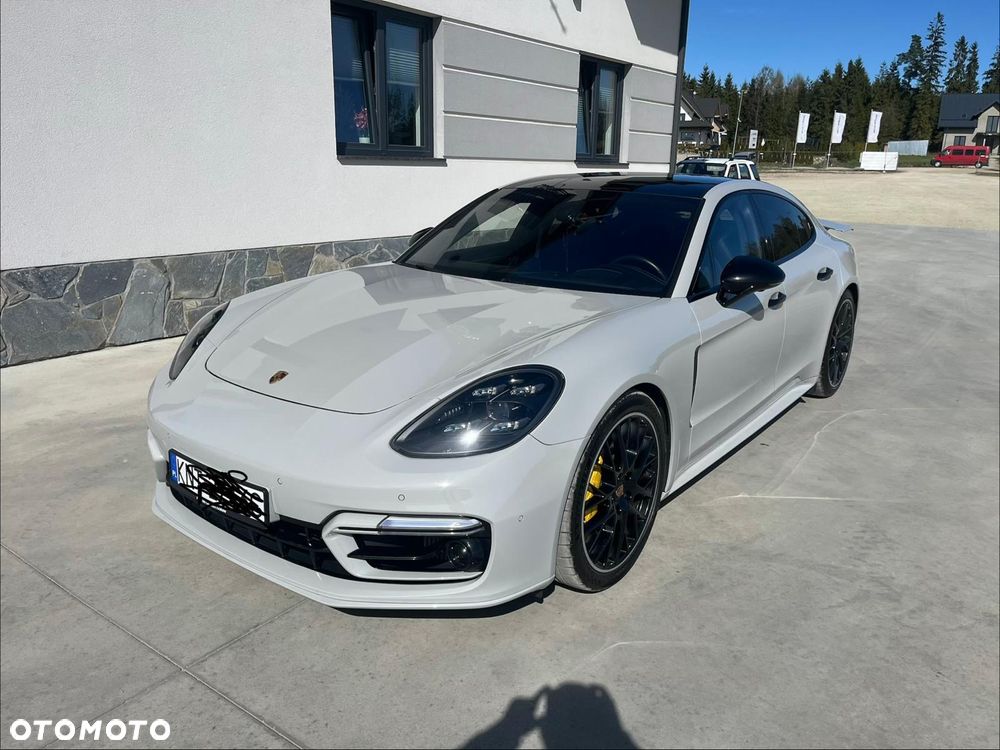 Porsche Panamera Turbo S - 3