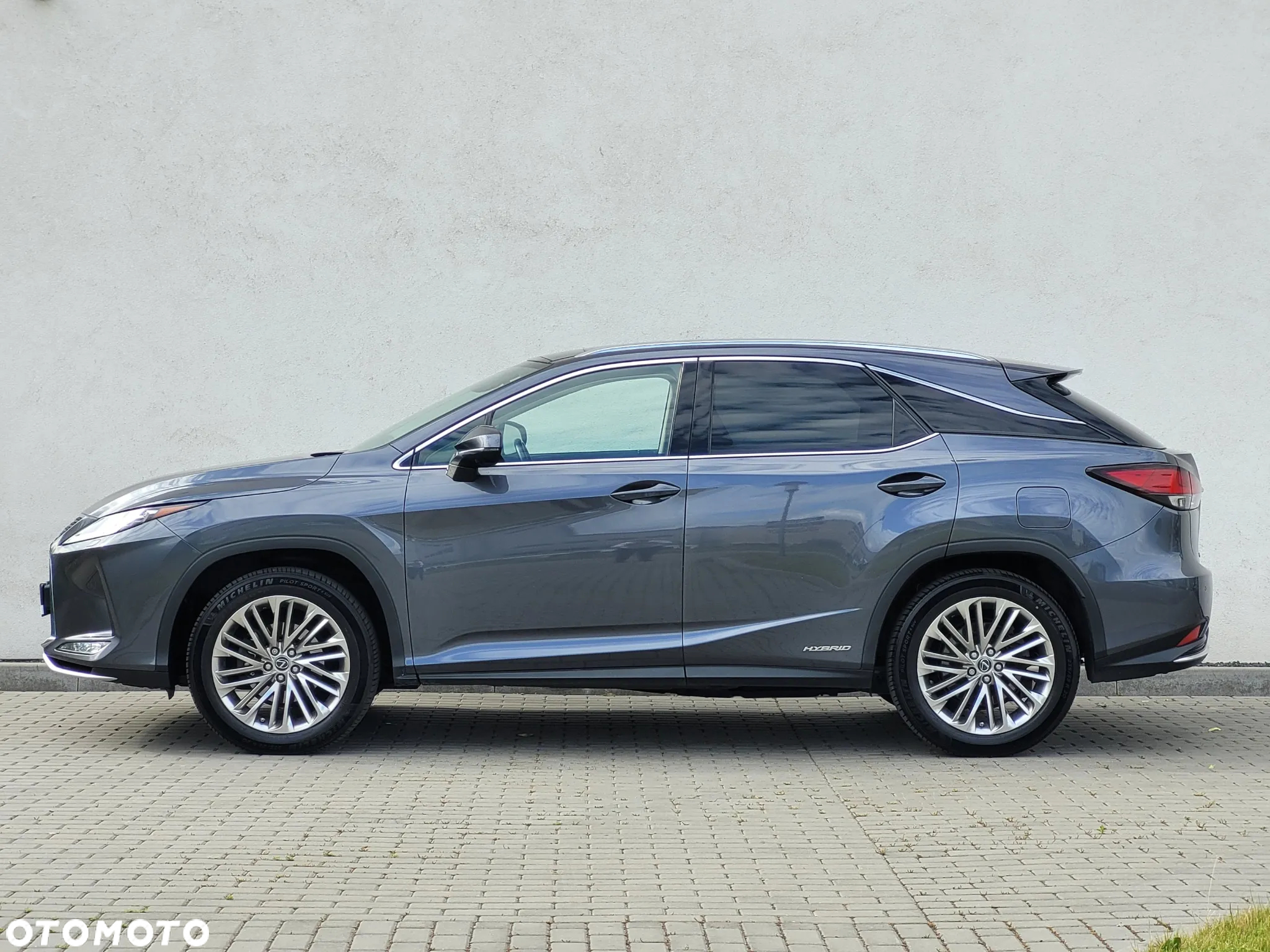 Lexus RX - 8