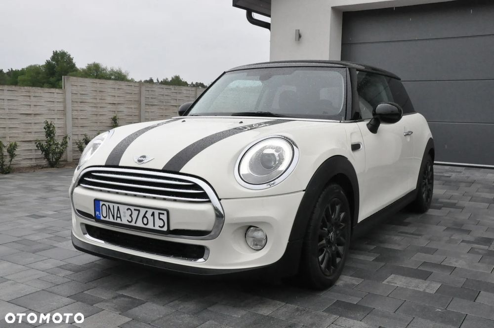MINI Cooper John Works Trim - 1