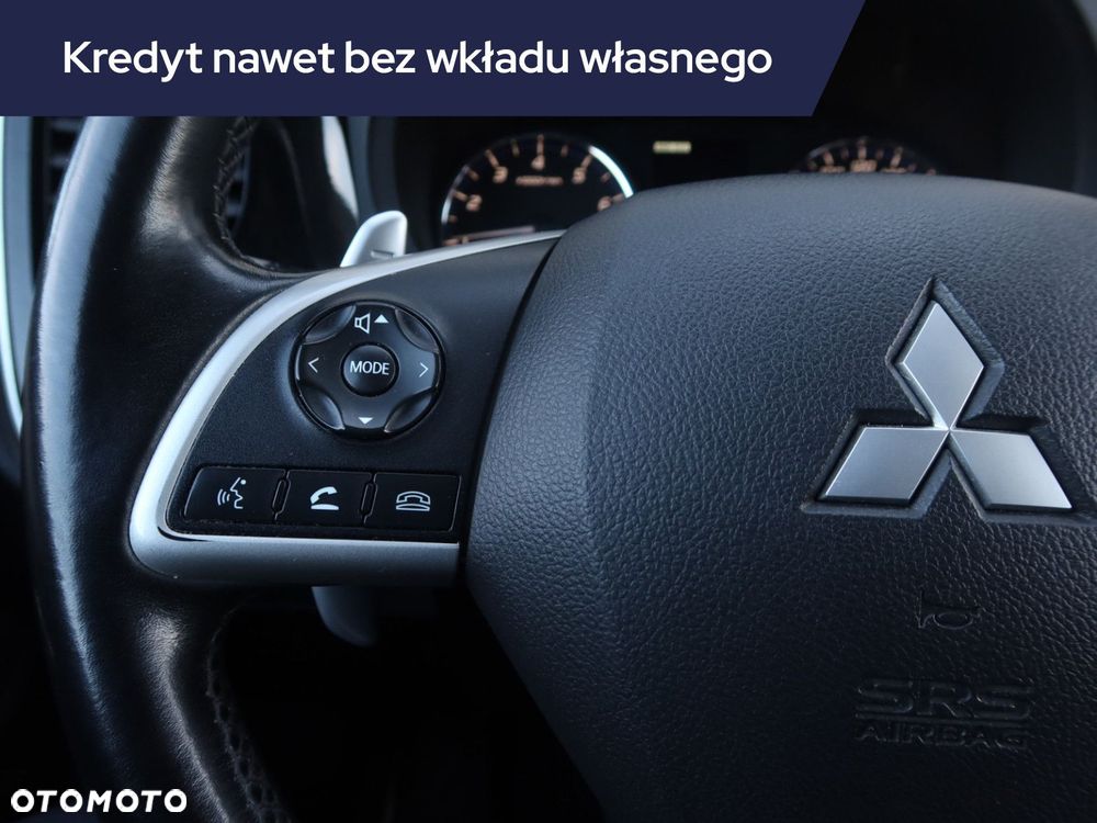 Mitsubishi Outlander - 19