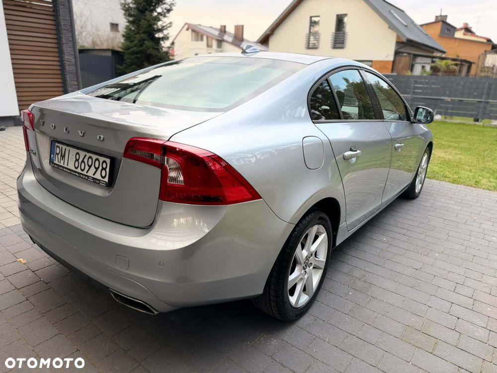Volvo S60 D4 Momentum - 6
