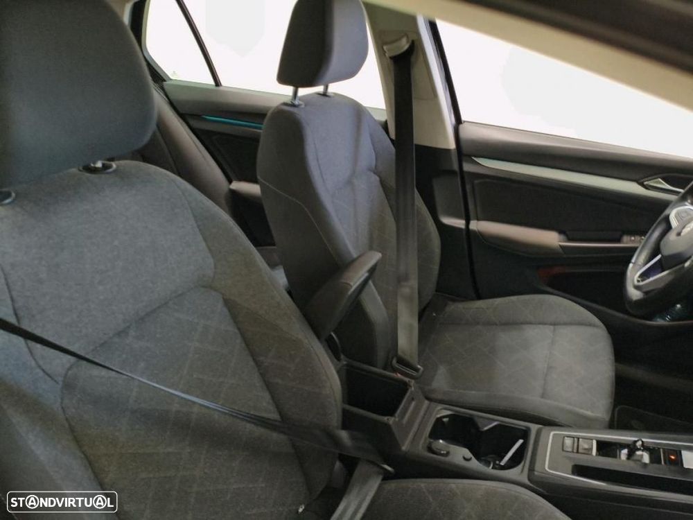 VW Golf 2.0 TDI Life DSG - 5