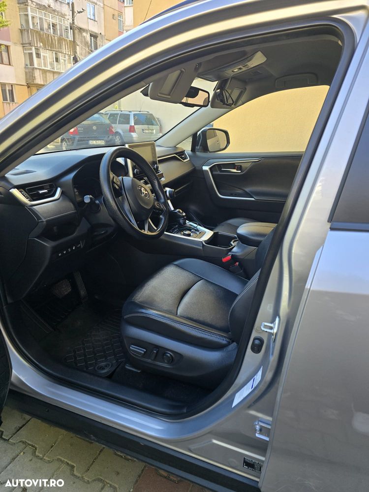 Toyota RAV4 - 7
