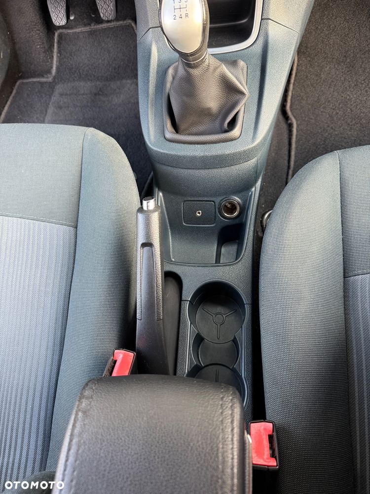 Ford Fiesta 1.25 Trend - 30