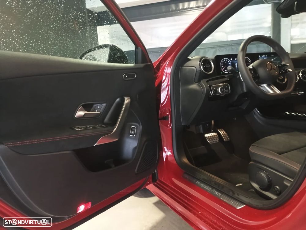 Mercedes-Benz A 250 Limousine e - 7