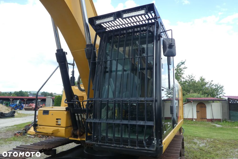 Caterpillar 320 FL PRODUKCIJ JAPOŃSKIEJ - 31