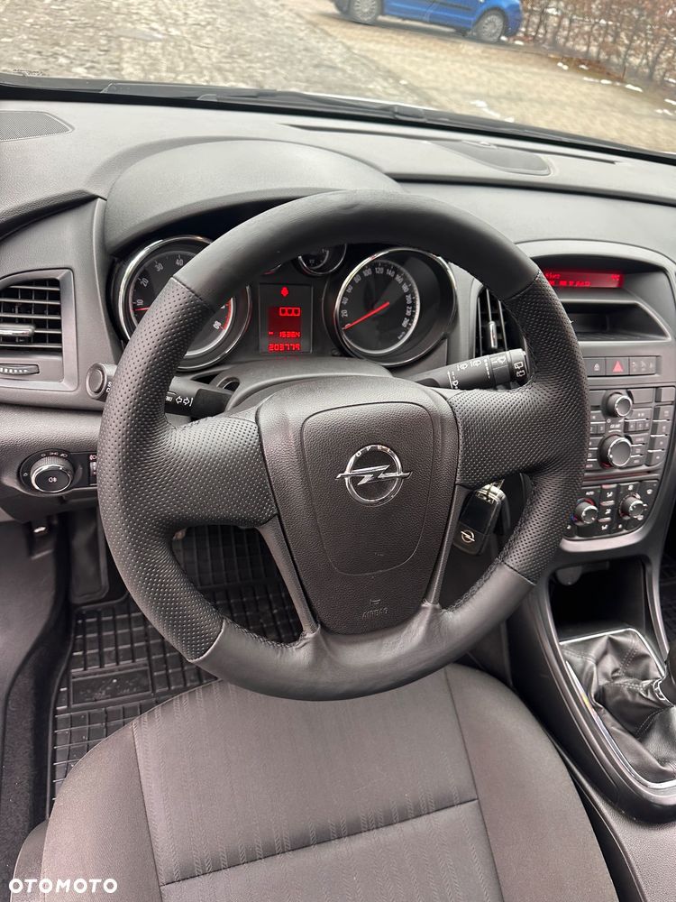 Opel Astra 1.4 ecoFLEX - 10