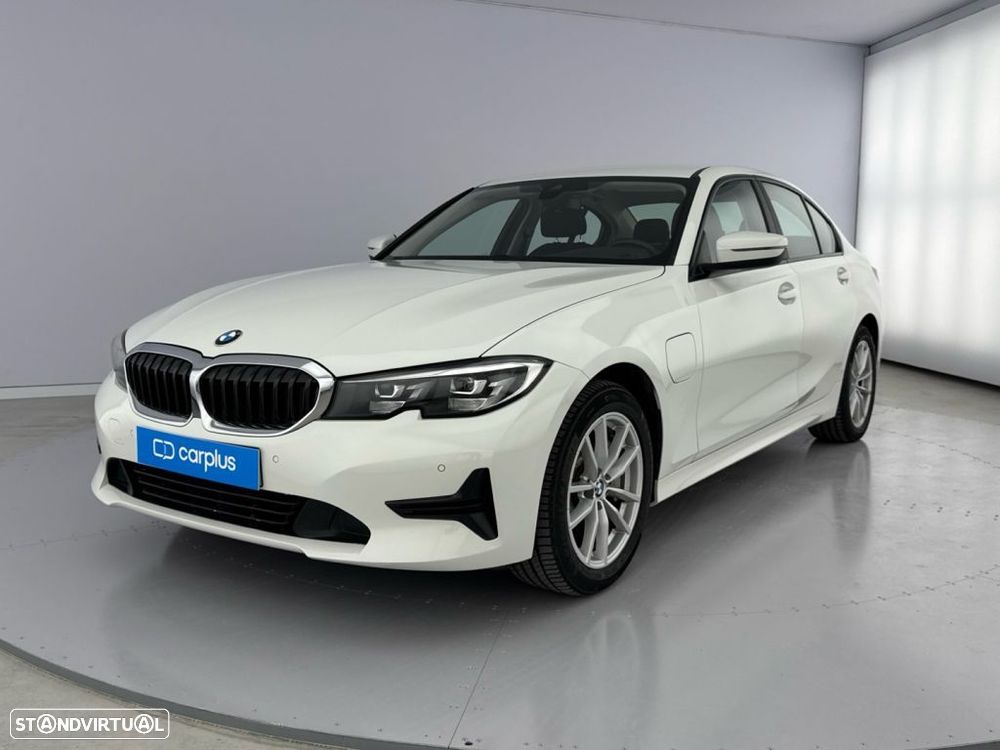 BMW 330 e Auto - 24