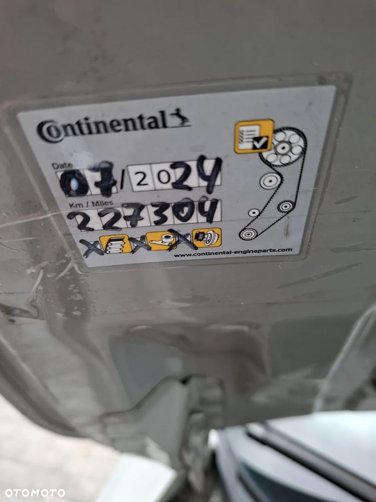 Skoda Octavia 2.0 TDI (Green tec) DSG RS - 36