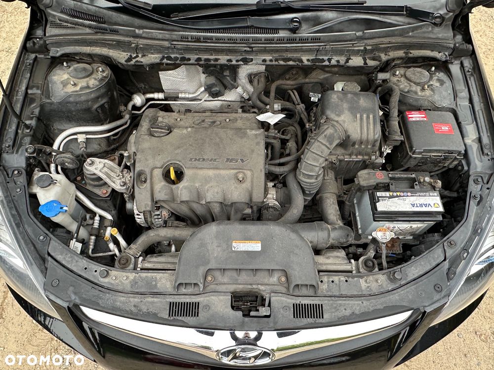 Hyundai i30 1.6 Classic + - 12