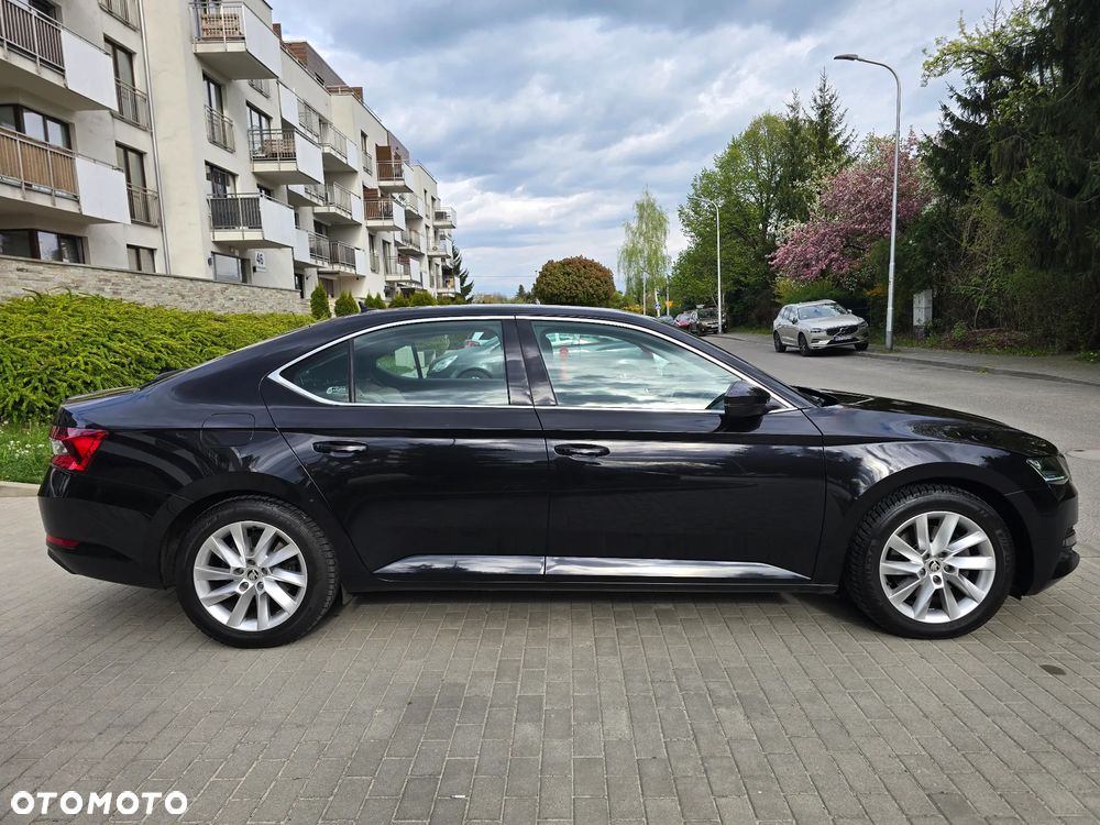 Skoda Superb - 32