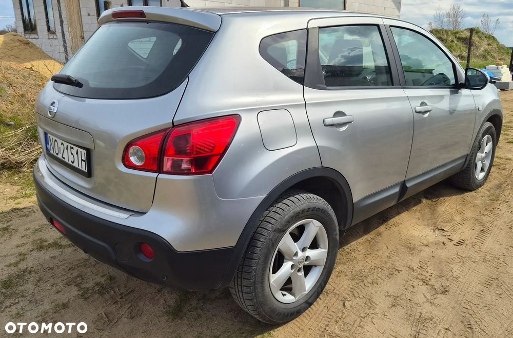 Nissan Qashqai 2.0 Visia - 4