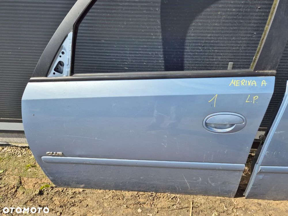DRZWI OPEL MERIVA A - 4