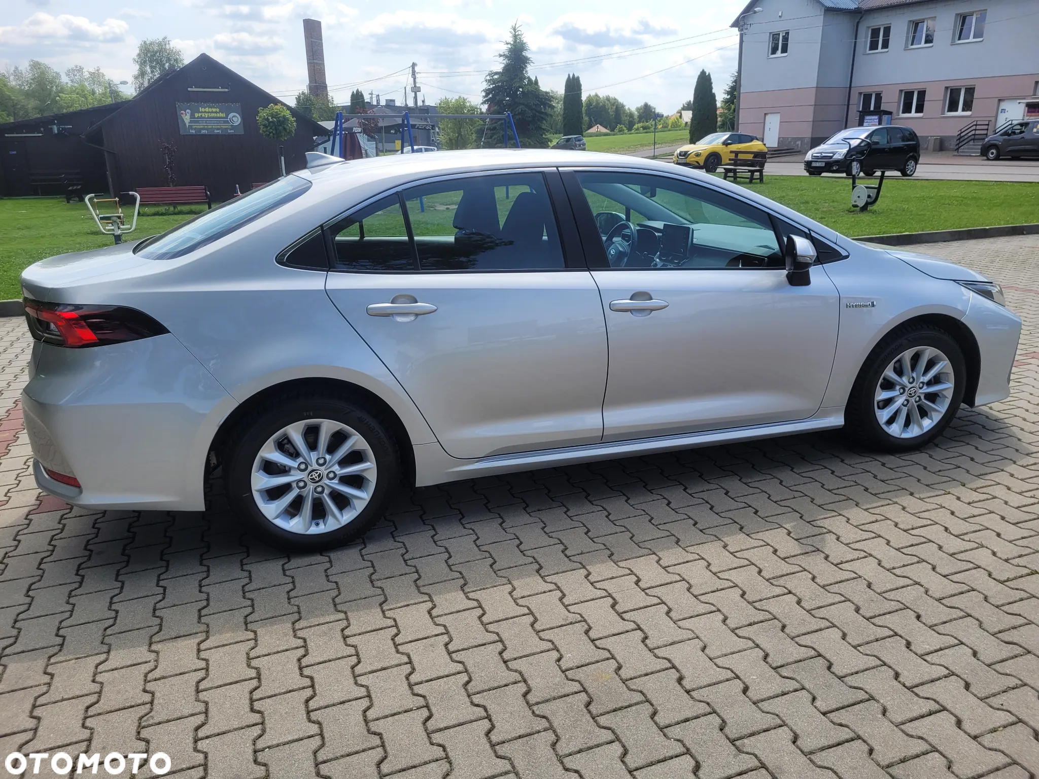 Toyota Corolla 1.8 Hybrid Comfort - 13