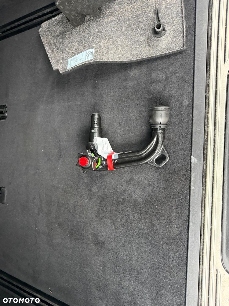 Mercedes-Benz Klasa V 300 d Avantgarde 9G-Tronic (ekstra d³) - 36