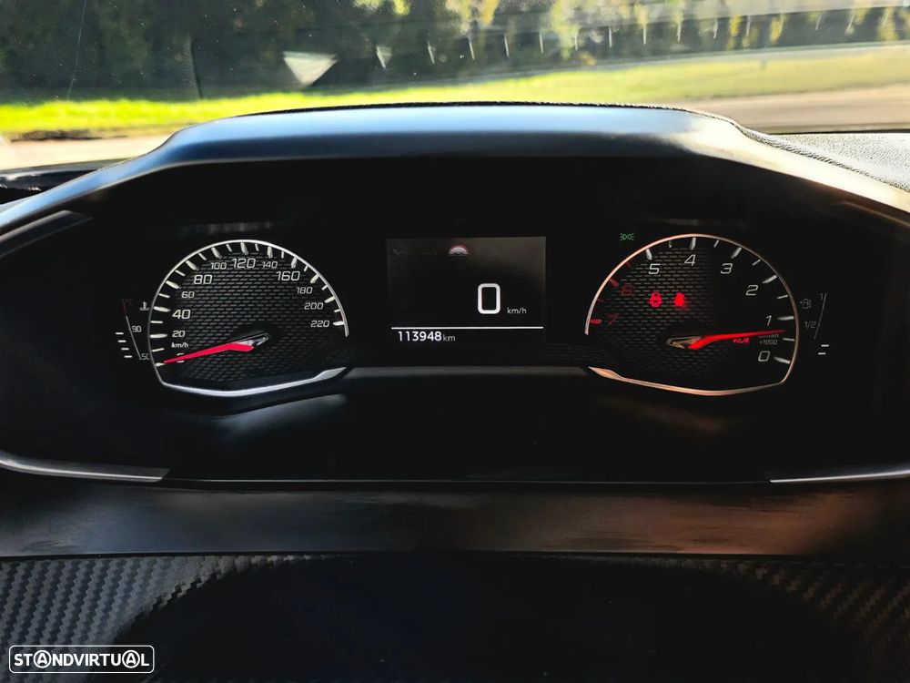 Peugeot 2008 PureTech 100 Active - 8