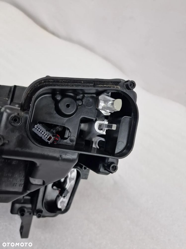 AUDI E-TRON E TRON 4KE 19- PRAWA LAMPA PRZEDNIA PRZÓD FULL LED , NR 4KE941040 , NR AUKCJI LA403 - 23