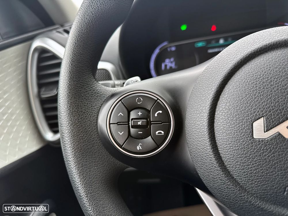 Kia e-Soul Vision - 25