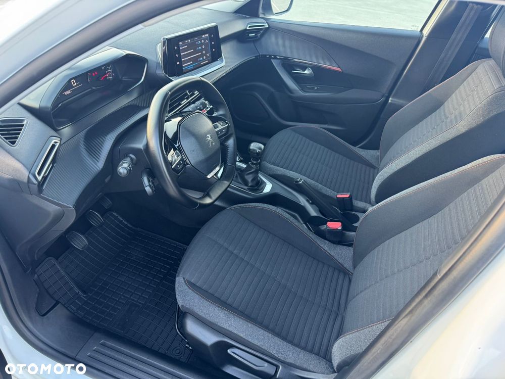 Peugeot 2008 1.5 BlueHDi Allure S&S - 26