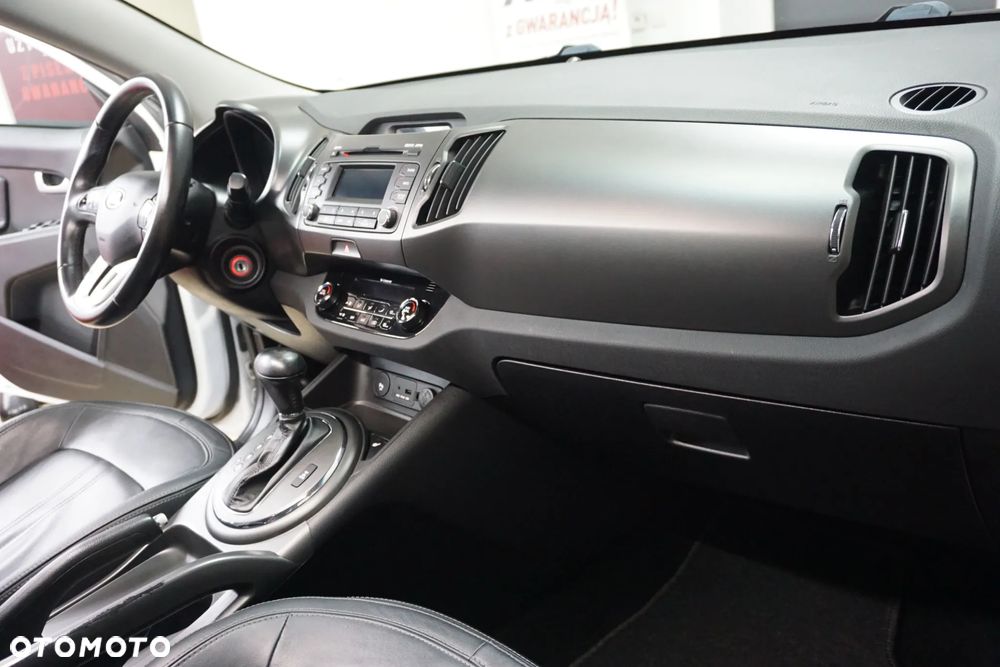 Kia Sportage 2.0 CRDI 4WD Automatik Spirit - 24