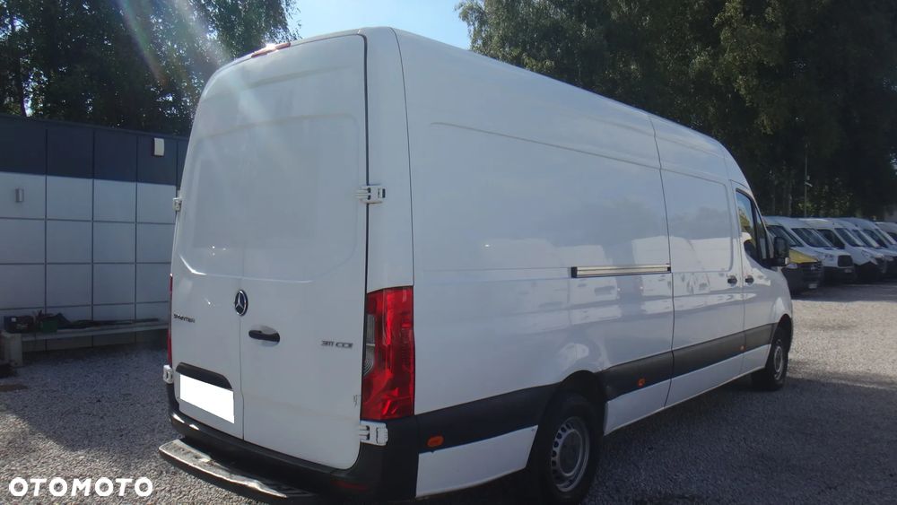 Mercedes-Benz SPRINTER - 6