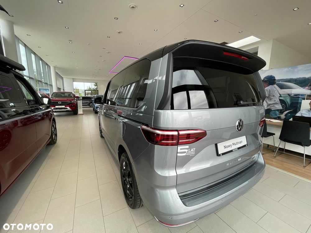 Volkswagen Multivan - 15