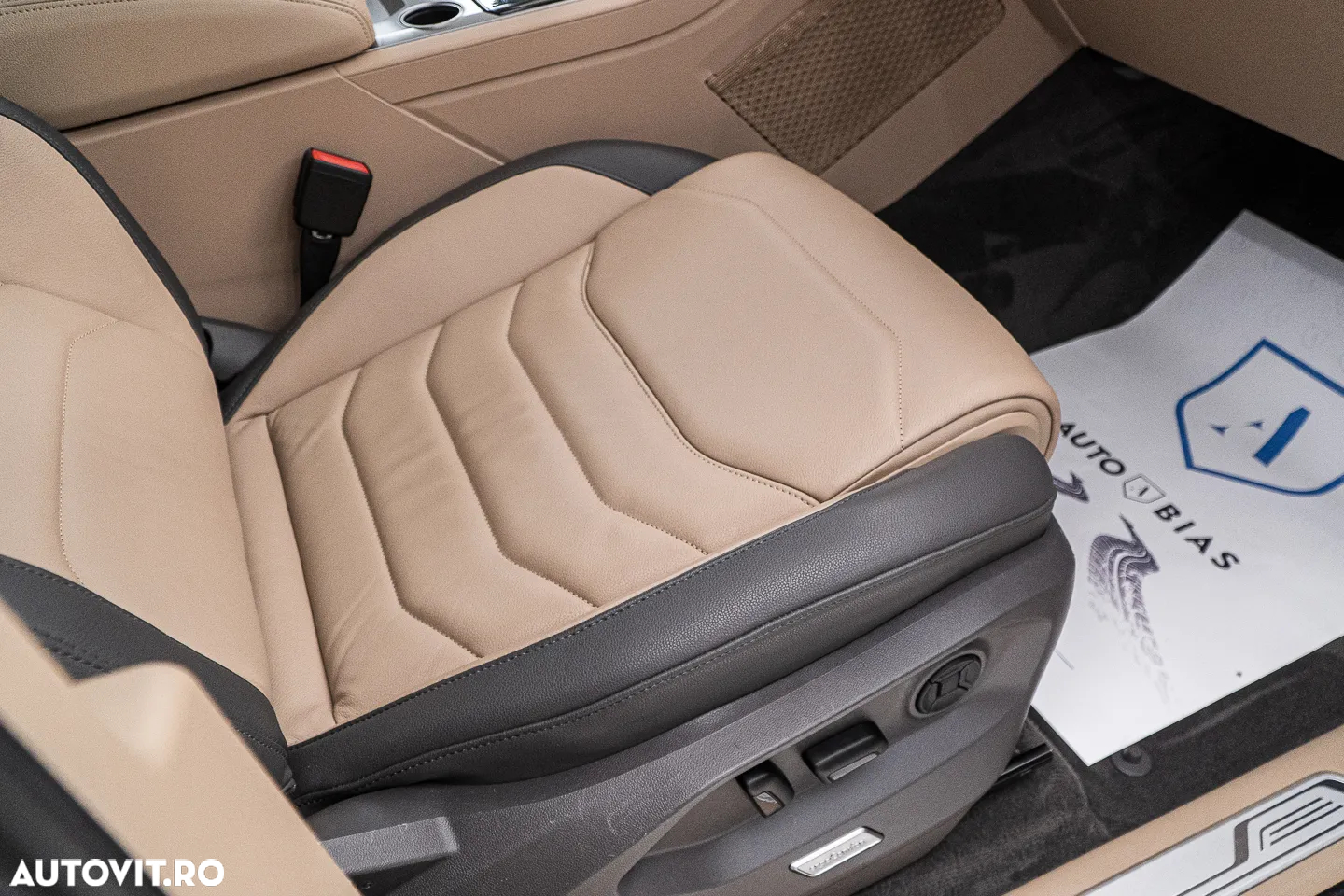 Volkswagen Touareg 3.0 V6 TDI 4Motion DPF Automatik Atmosphere - 37