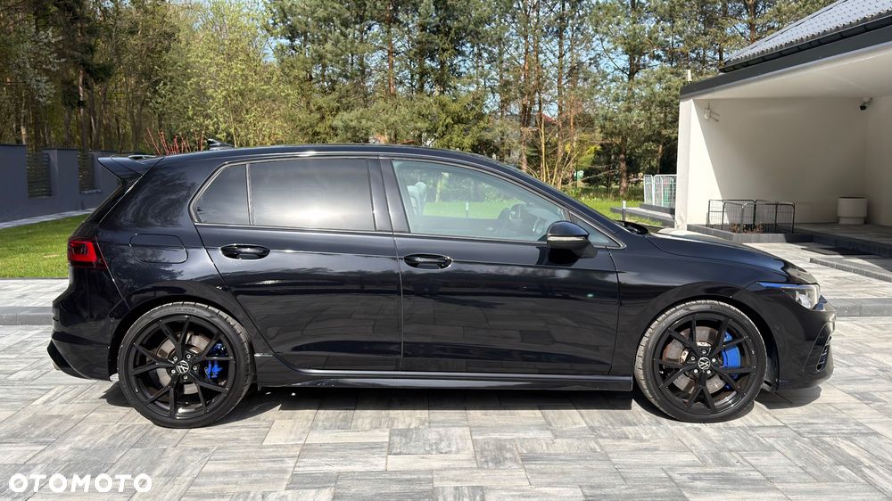 Volkswagen Golf - 37