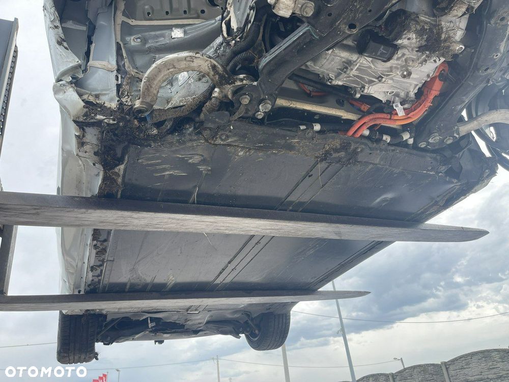 Tesla Model 3 - 13