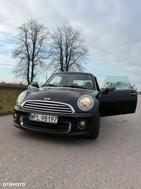 MINI Cooper Standard - 2