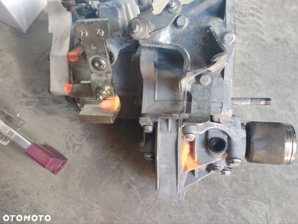 SKRZYNIA BIEGÓW 55204040 FIAT PANDA II 1.3MJTD - 9