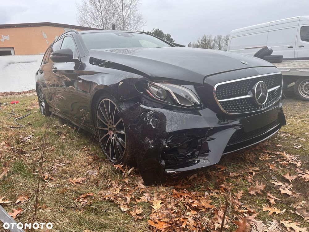 Mercedes-Benz Klasa E 43 AMG 4-Matic - 1