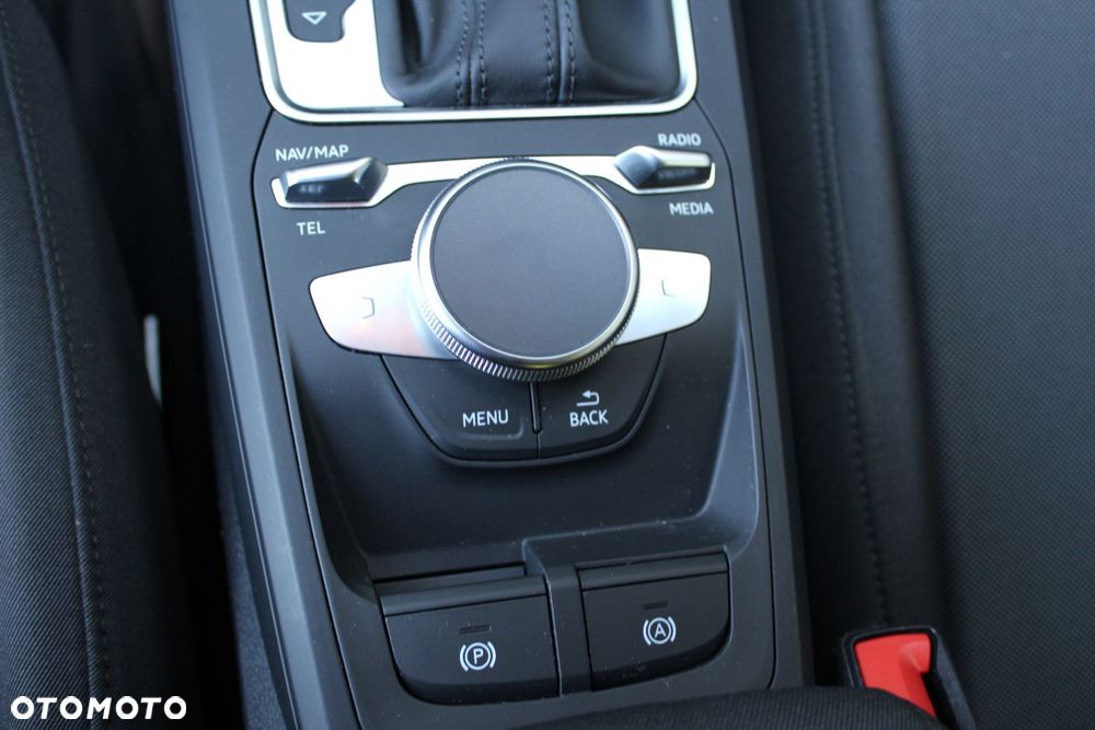 Audi Q2 35 TFSI S tronic - 21